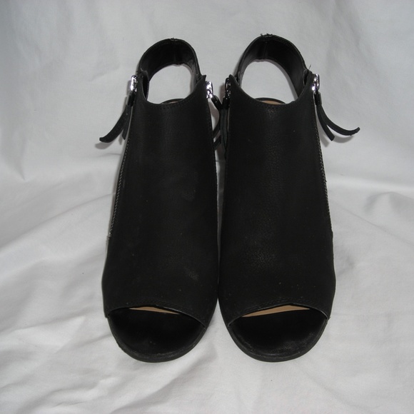 Franco Sarto Knox Black Cutout Bootie  Size 8.5 - Picture 7 of 12